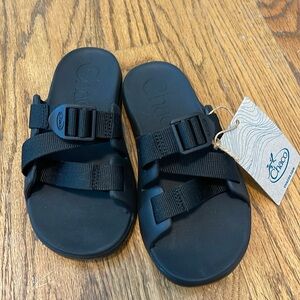 Kids Chaco sandals NWT